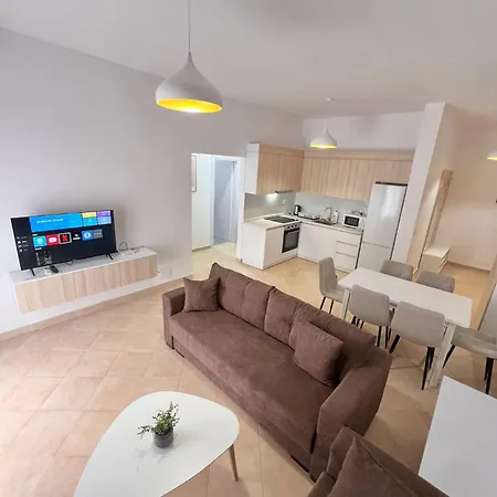 Macys Hideaway Place By Adriatic Living *