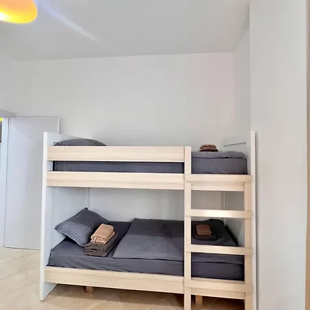 Апартаменты Macys Hideaway Place By Adriatic Living