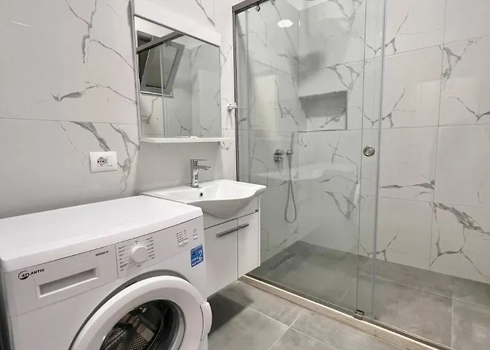 Macys Hideaway Place By Adriatic Living