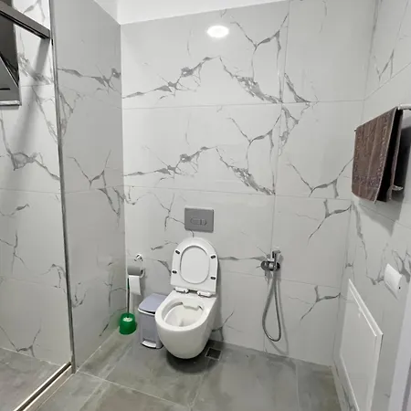 Macys Hideaway Place By Adriatic Living *
