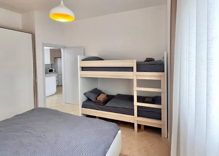 Macys Hideaway Place By Adriatic Living